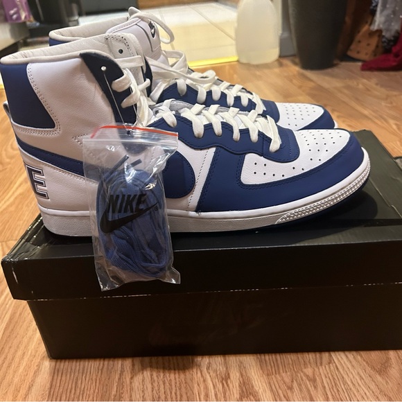 Comme Des Garsons X Nike High Trainer - Picture 2 of 8